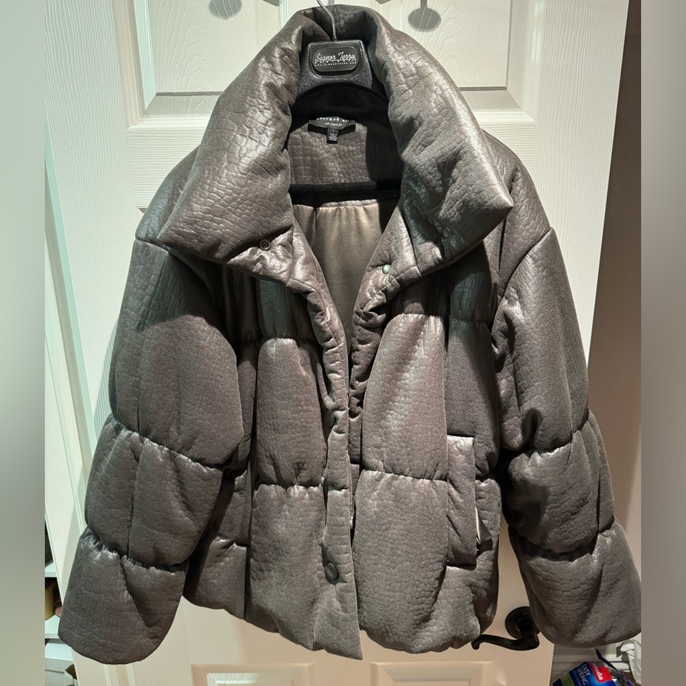 Women quilted puffer jacket size L - current air Los Angeles dark brownish